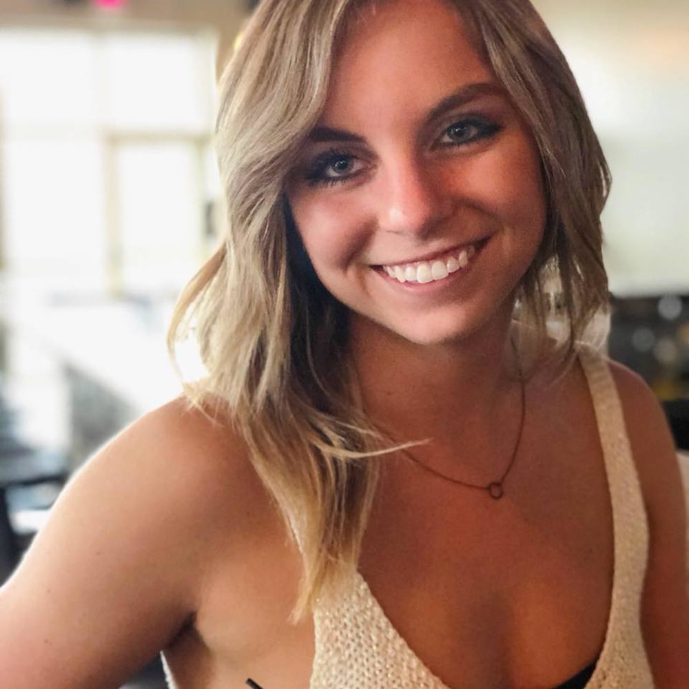 Meet your Posher, Dani